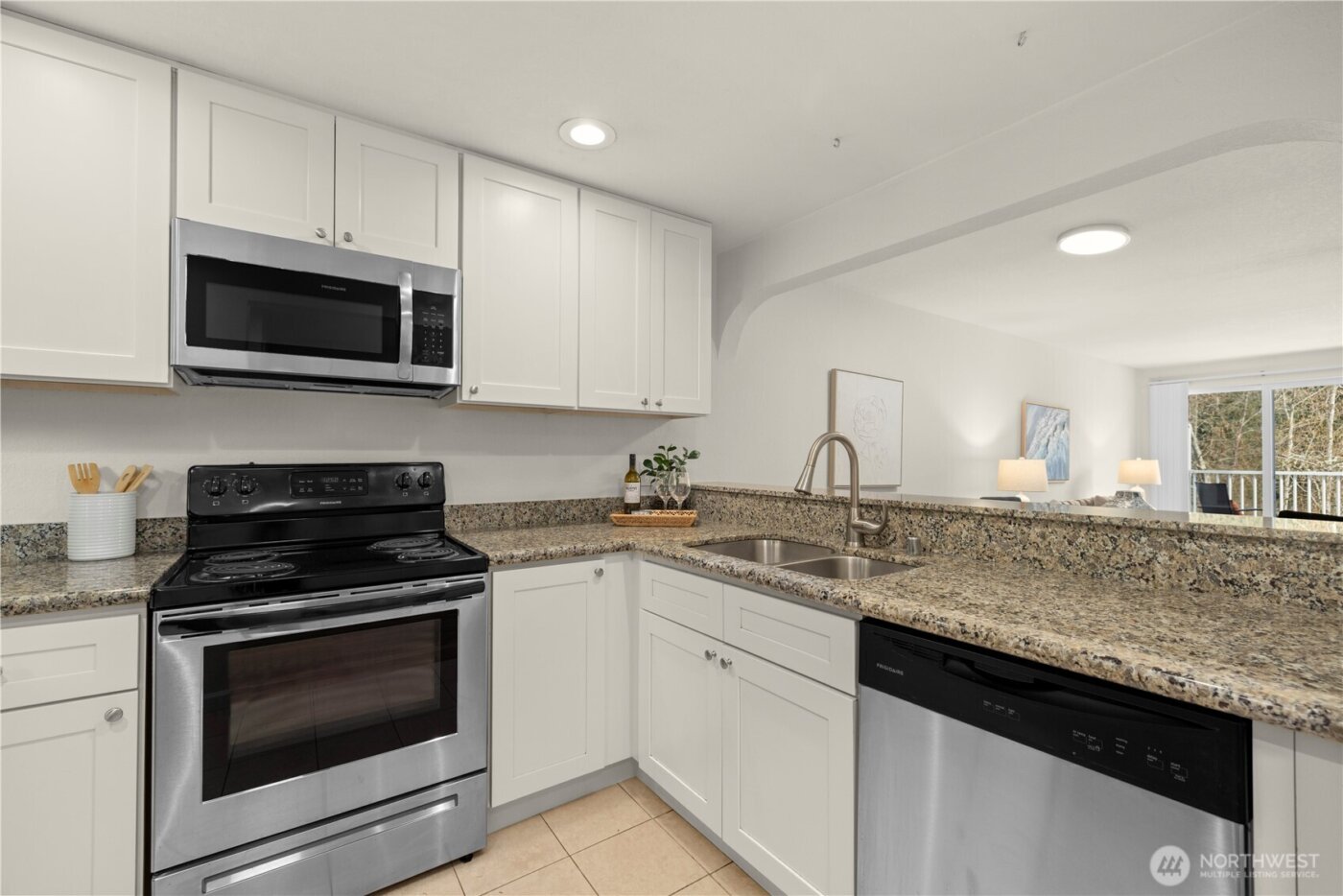 12740 NE 10th Place #E302, Bellevue, WA 98005