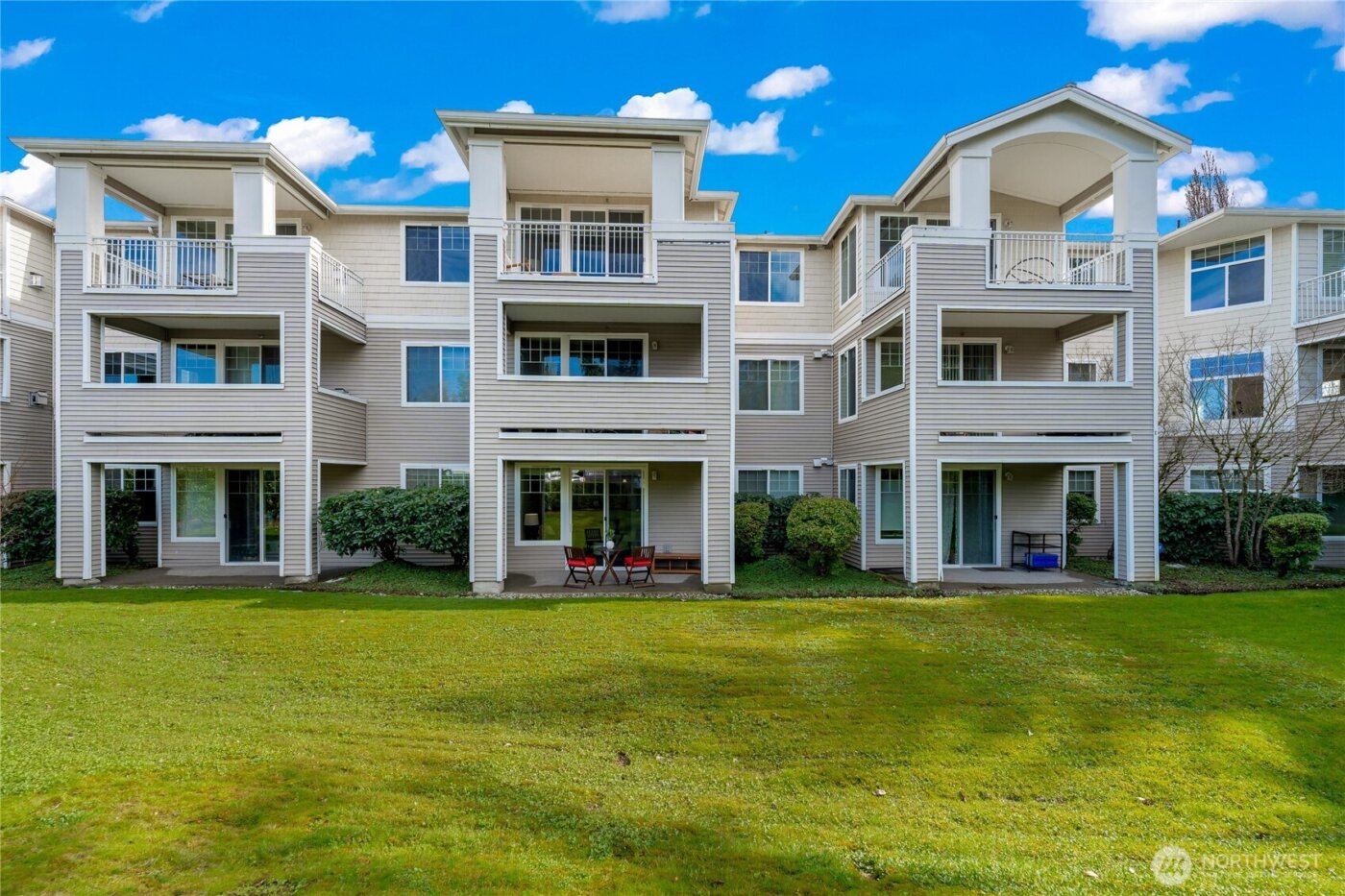 2244 132nd Avenue SE #B105, Bellevue, WA 98005