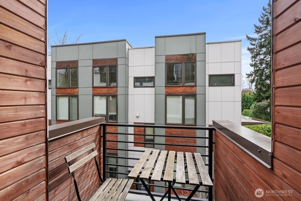 9266 50th Avenue S #C, Seattle, WA 98118