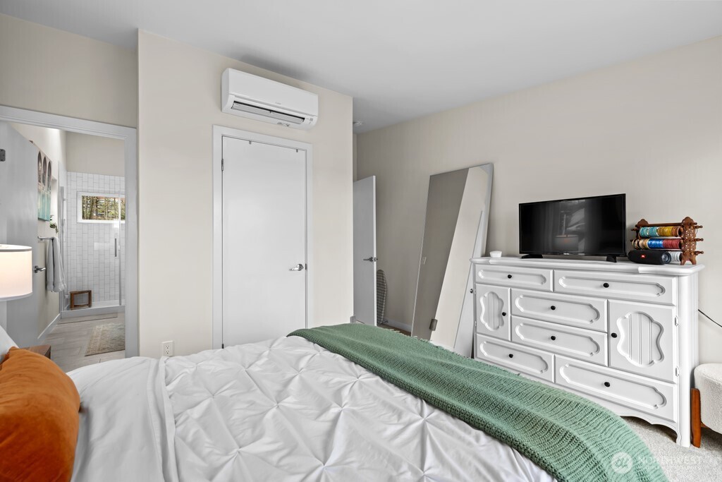 9266 50th Avenue S #C, Seattle, WA 98118