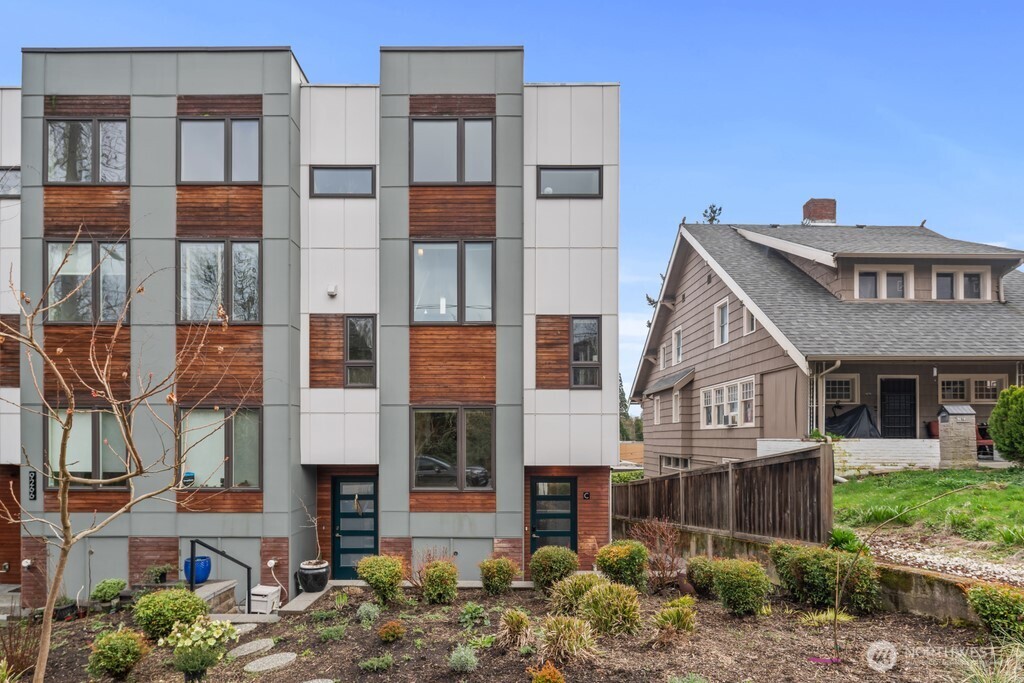 9266 50th Avenue S #C, Seattle, WA 98118