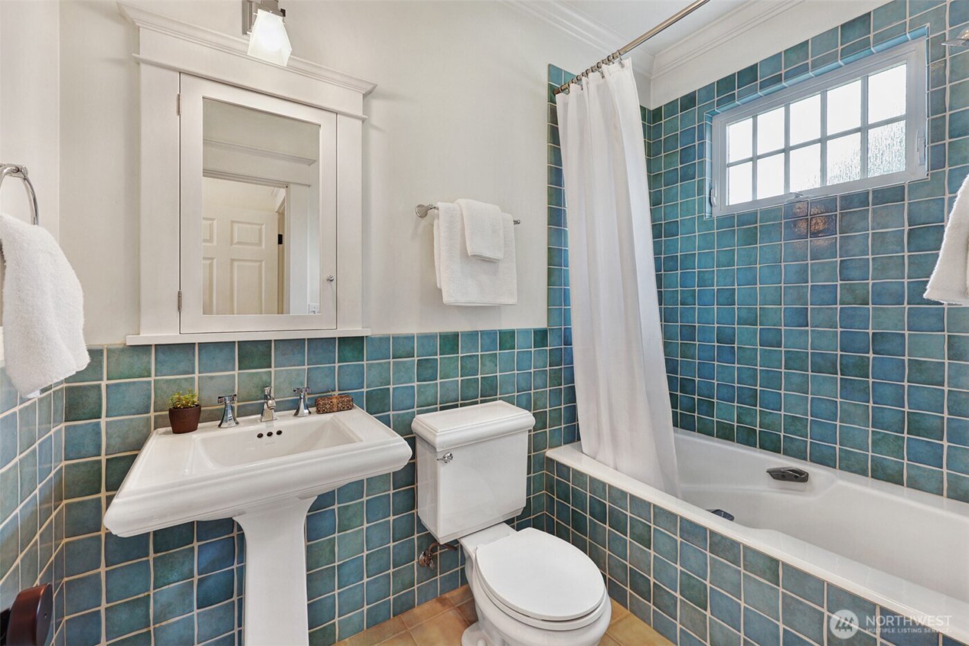 5625 7th Avenue NW, Seattle, WA 98107