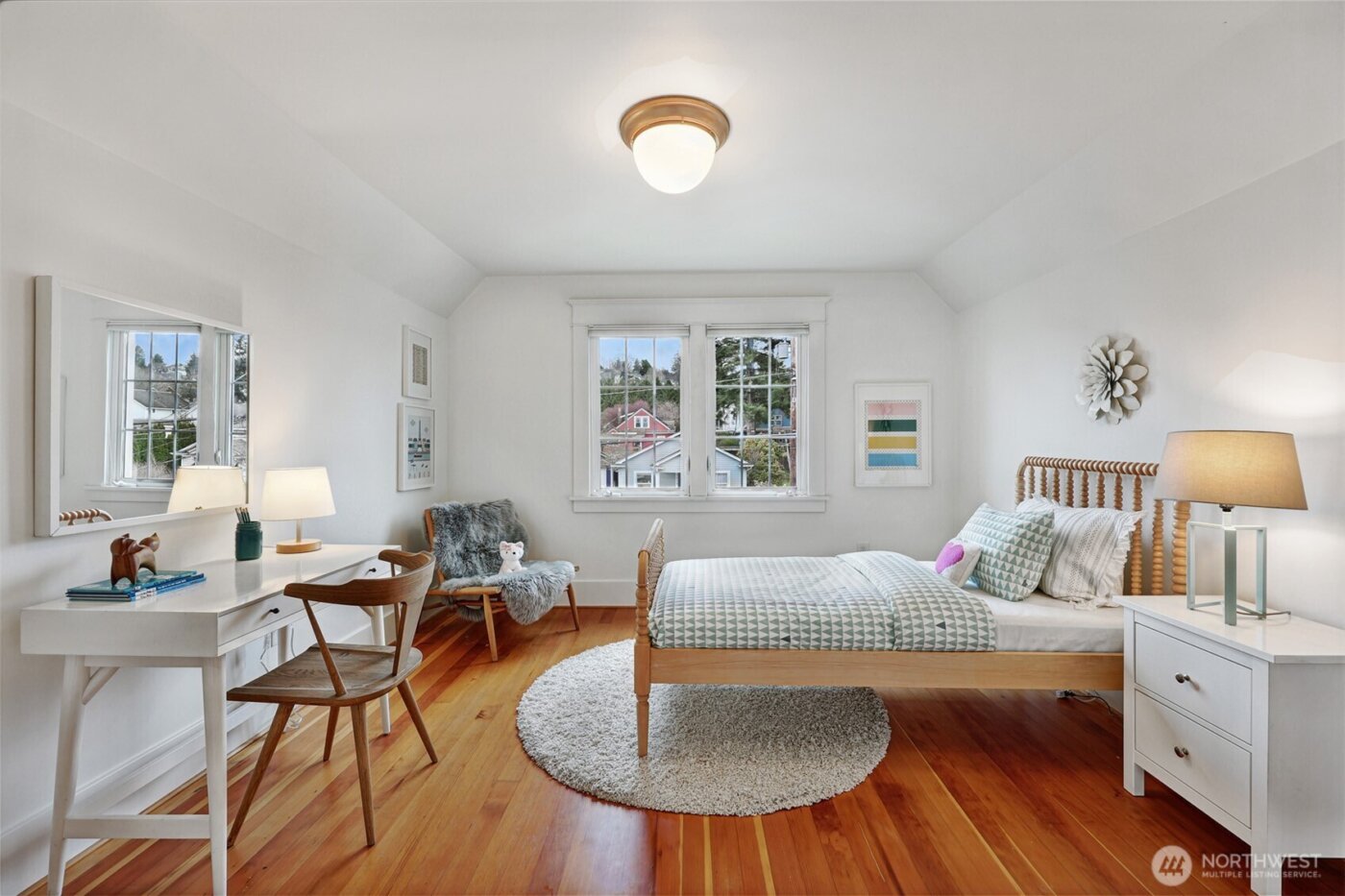 5625 7th Avenue NW, Seattle, WA 98107