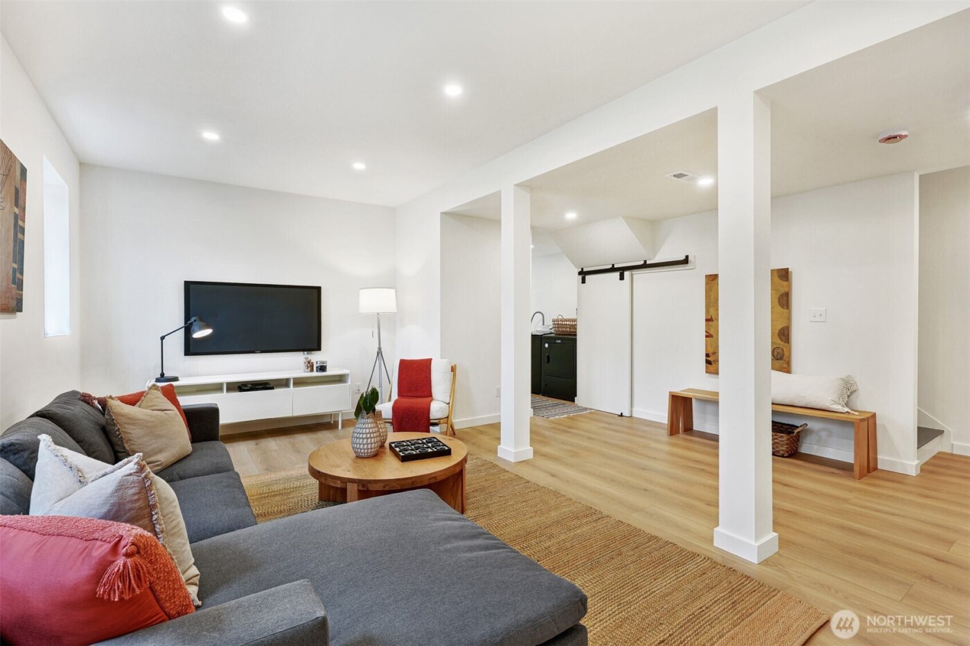 5625 7th Avenue NW, Seattle, WA 98107