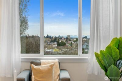 908 N 46th Street #F, Seattle, WA 98103 - Photo 2