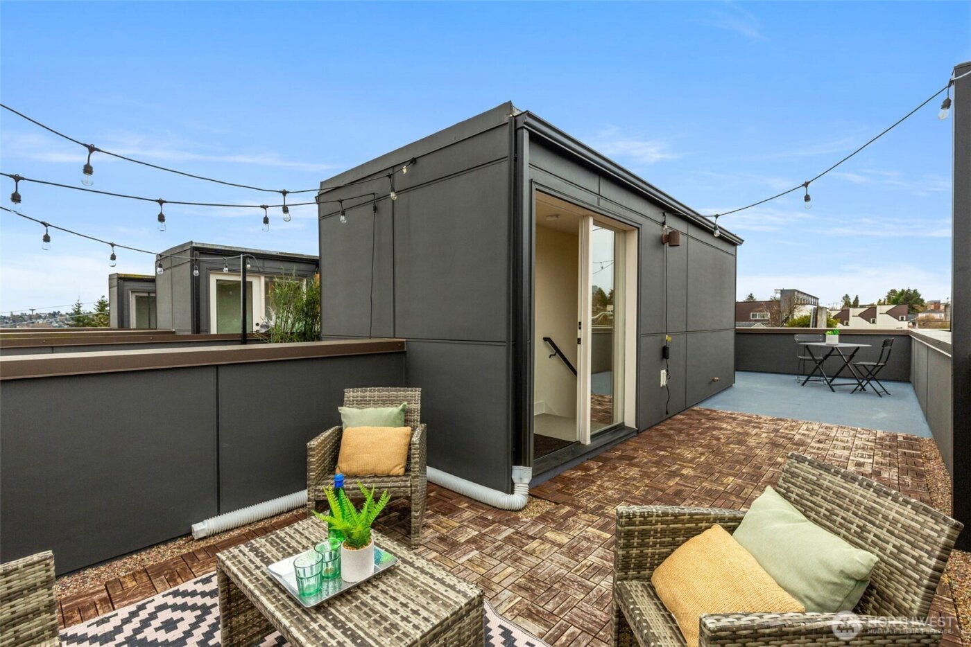 908 N 46th Street #F, Seattle, WA 98103