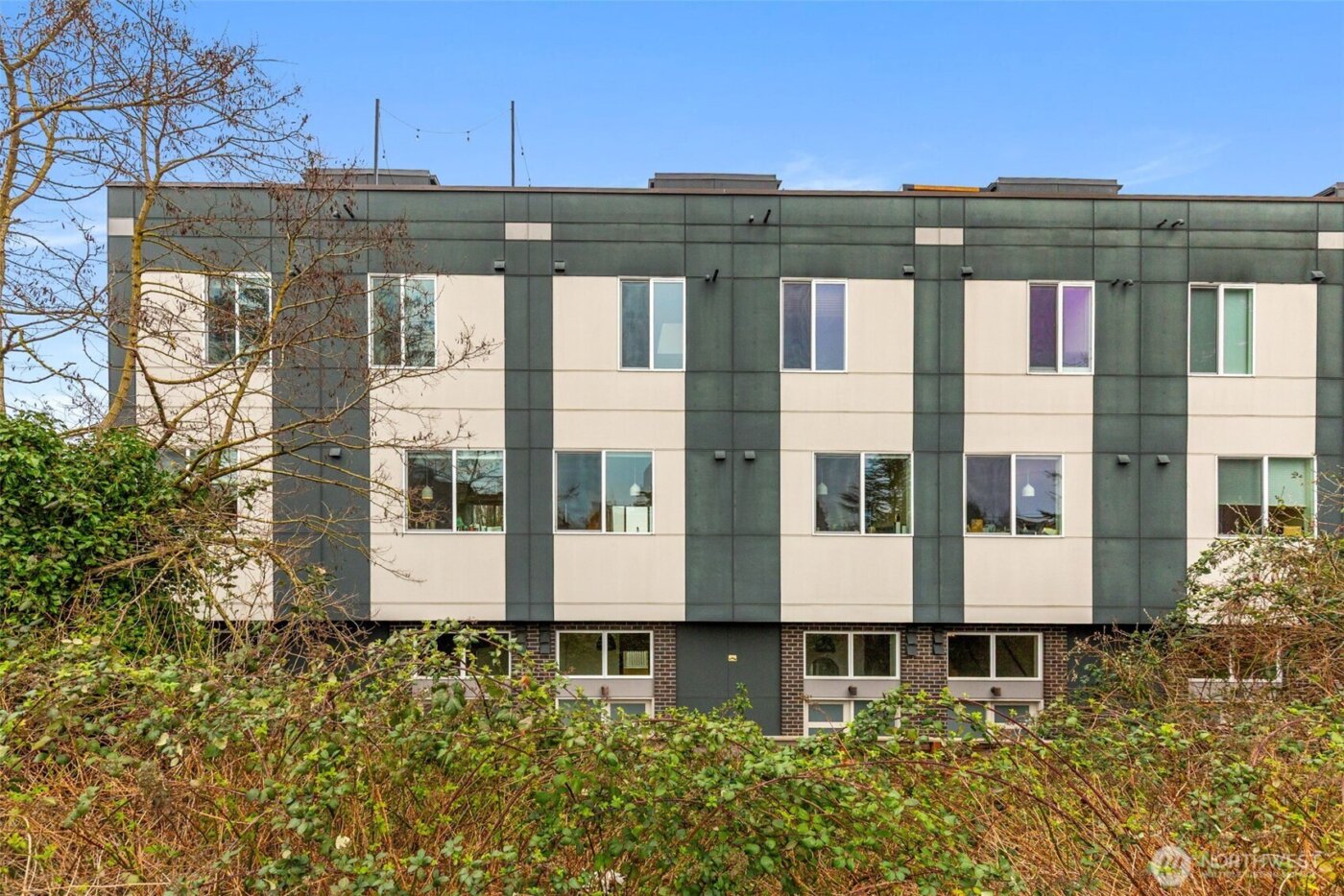 908 N 46th Street #F, Seattle, WA 98103