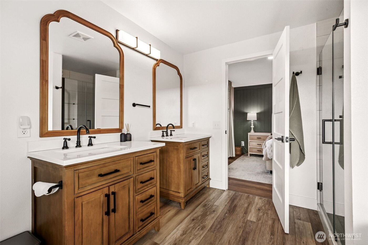 451 Sorensen Street , Enumclaw, WA 98321