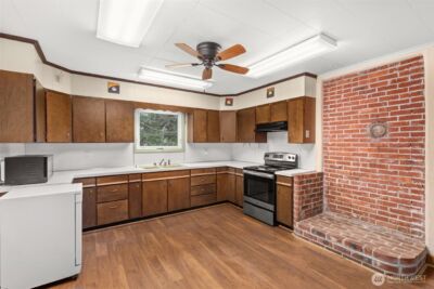 1905 Gerber Street , Raymond, WA 98577 - Photo 8