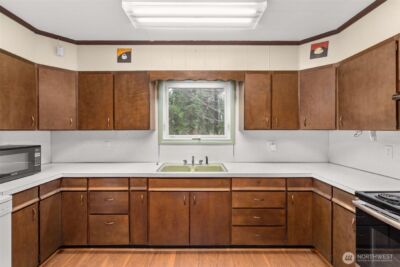 1905 Gerber Street , Raymond, WA 98577 - Photo 9