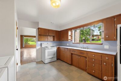 1105 21st Street SW, Puyallup, WA 98371-6635 - Photo 12