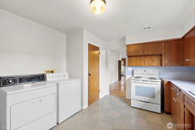 1105 21st Street SW, Puyallup, WA 98371-6635 - Photo 14