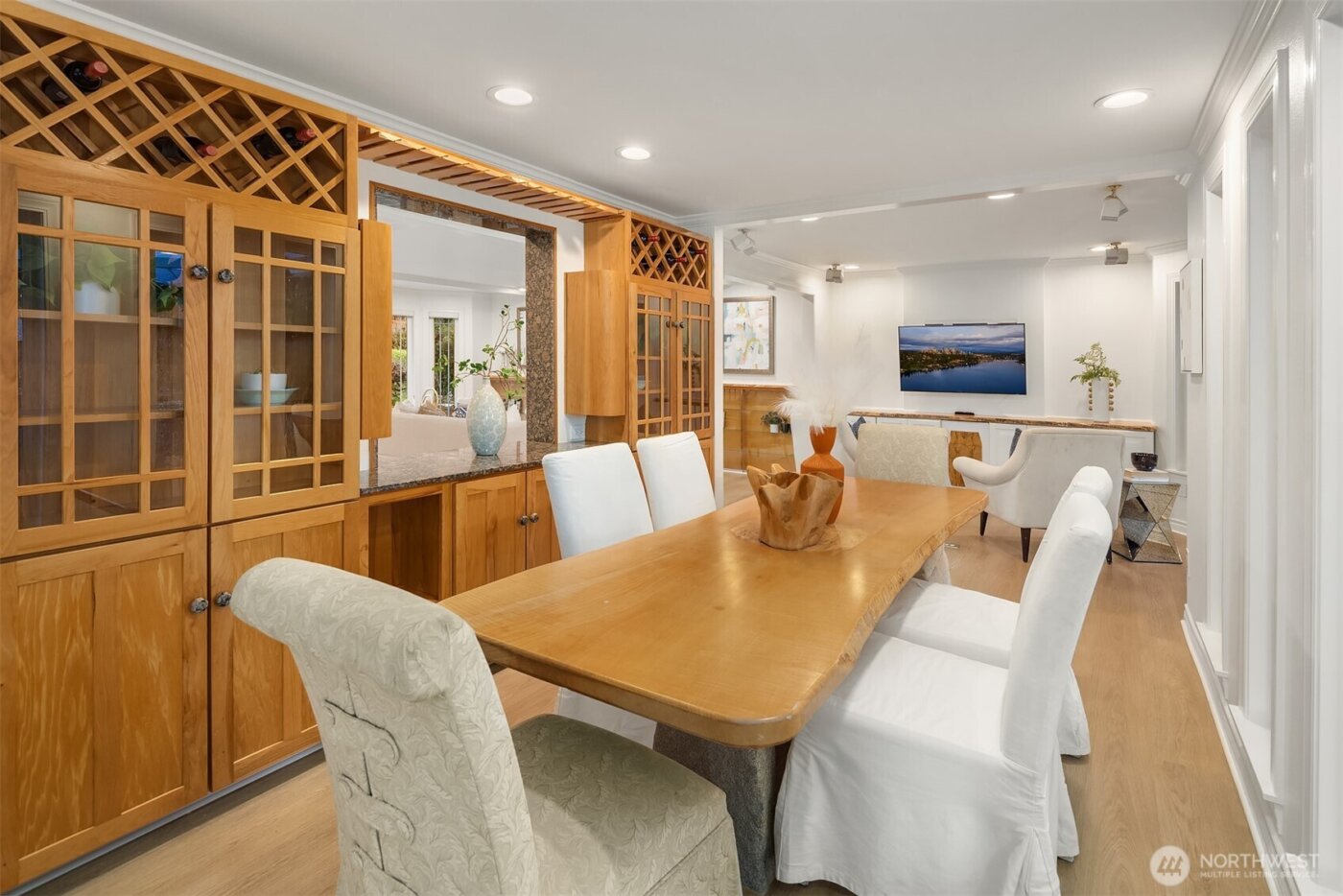 17226 SE 40th Place , Bellevue, WA 98008