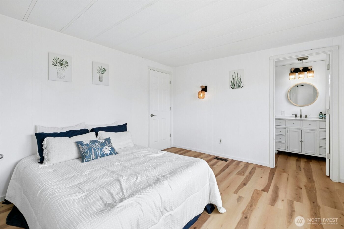 760 El Toro Street , Coupeville, WA 98239