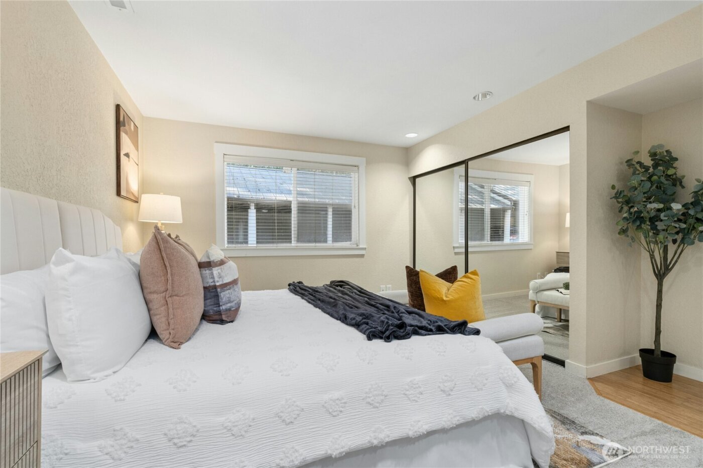 9515 NE 180th Street #C101, Bothell, WA 98011-7906