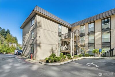 9515 NE 180th Street #C101, Bothell, WA 98011-7906 - Photo 24