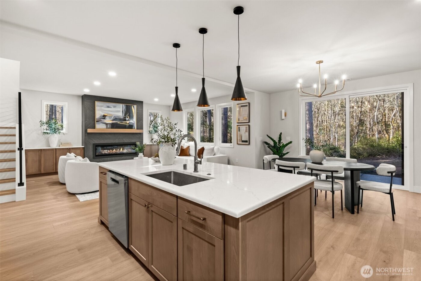 630 8th Avenue , Fox Island, WA 98333-9737