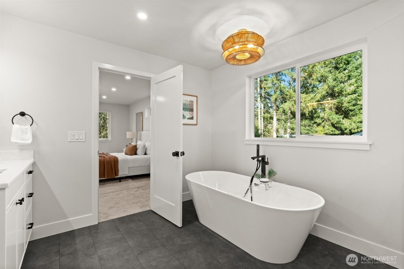 630 8th Avenue , Fox Island, WA 98333-9737