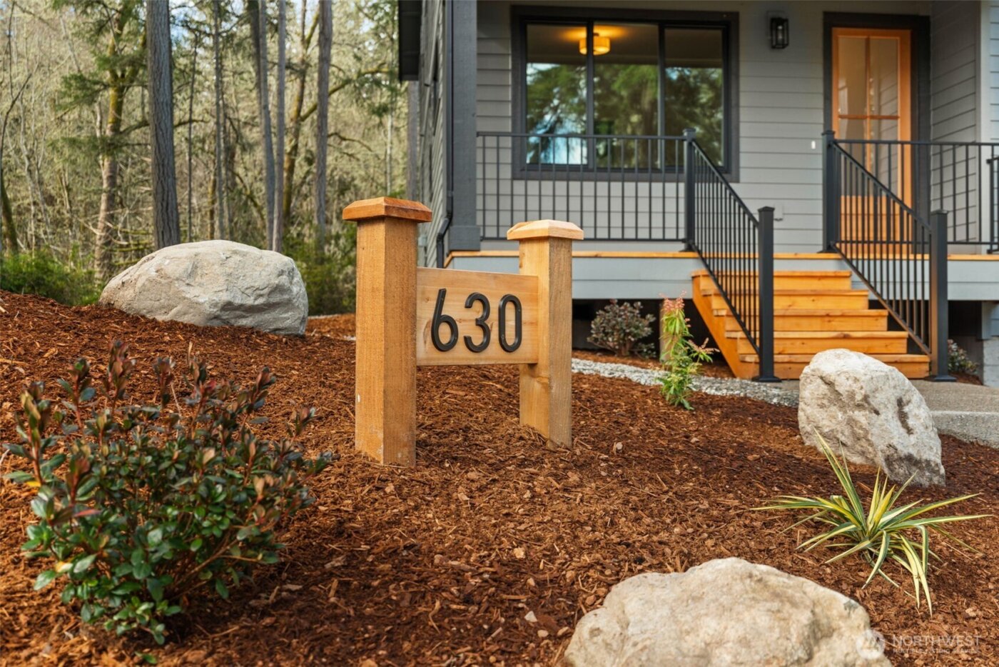 630 8th Avenue , Fox Island, WA 98333-9737