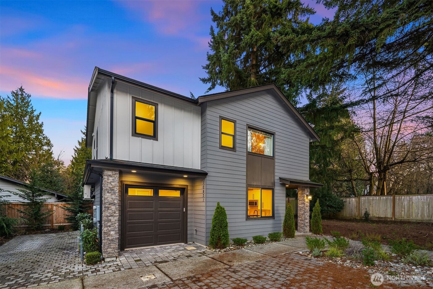 10931 NE 133rd Street , Kirkland, WA 98034