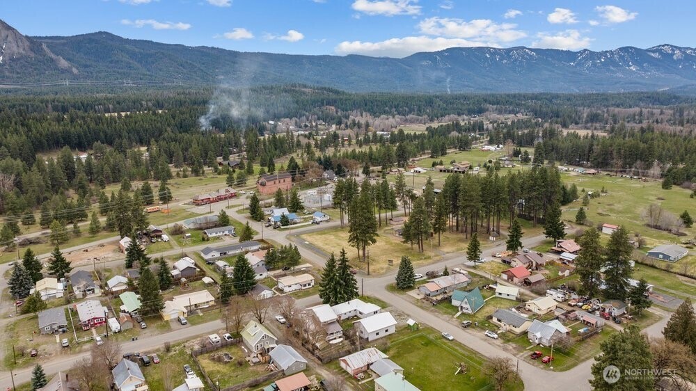 714 Madison Avenue , South Cle Elum, WA 98943