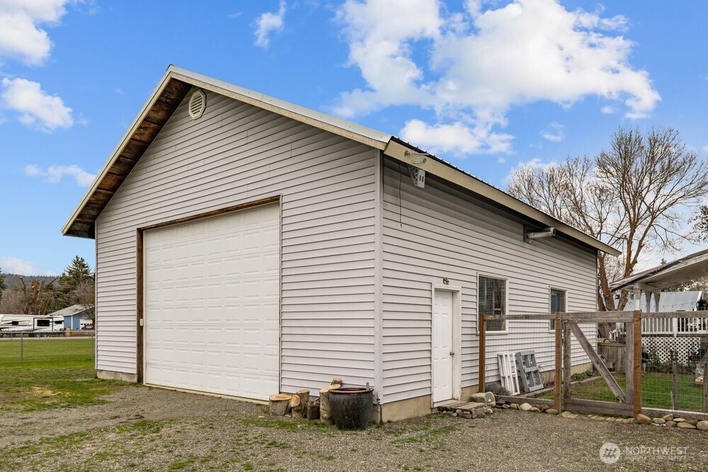 714 Madison Avenue , South Cle Elum, WA 98943