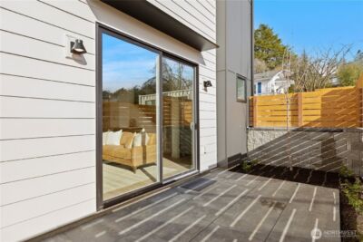 2562 30th Avenue W, Seattle, WA 98199 - Photo 11