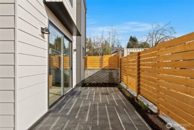 2562 30th Avenue W, Seattle, WA 98199 - Photo 12