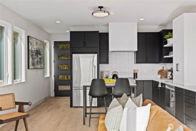 2562 30th Avenue W, Seattle, WA 98199 - Photo 7