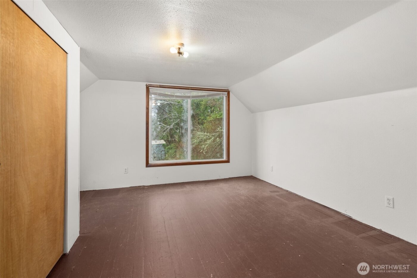 728 Dakota Street , Raymond, WA 98577