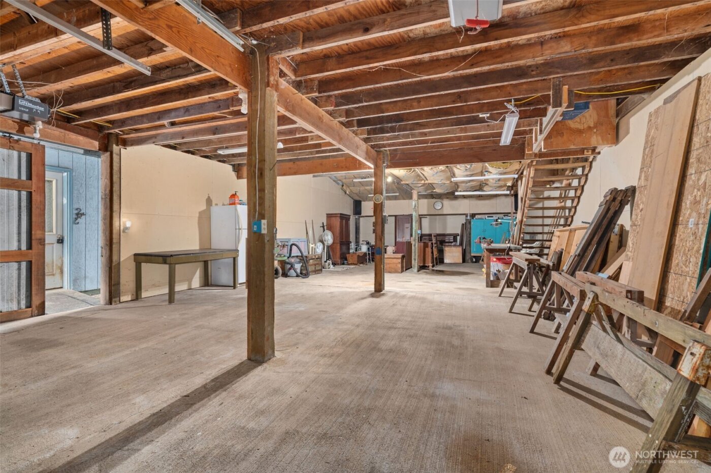 728 Dakota Street , Raymond, WA 98577