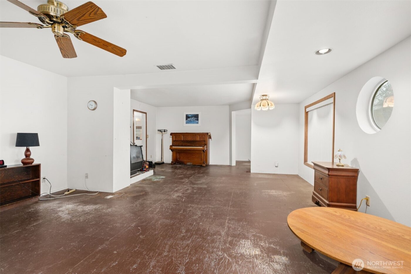 728 Dakota Street , Raymond, WA 98577