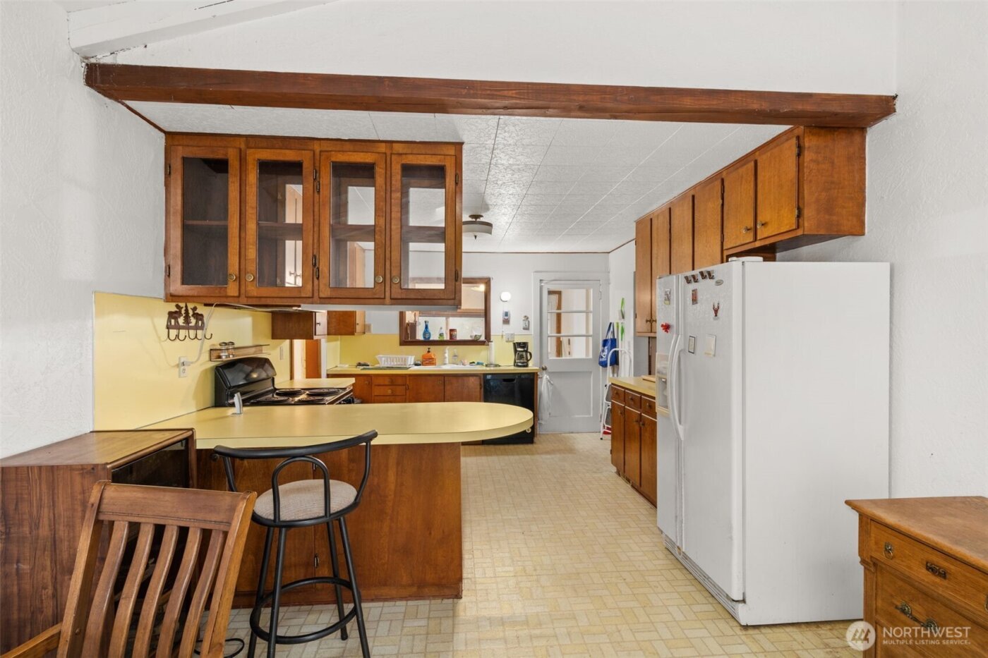 728 Dakota Street , Raymond, WA 98577