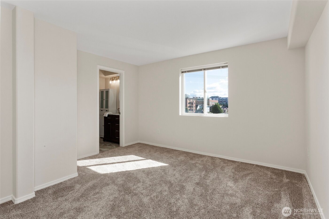 2522 Rucker Avenue #403, Everett, WA 98201