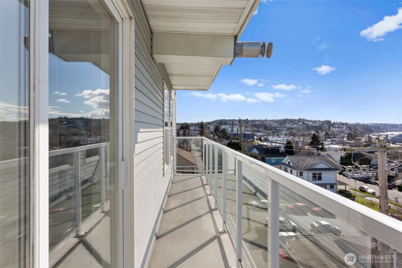 2522 Rucker Avenue #403, Everett, WA 98201