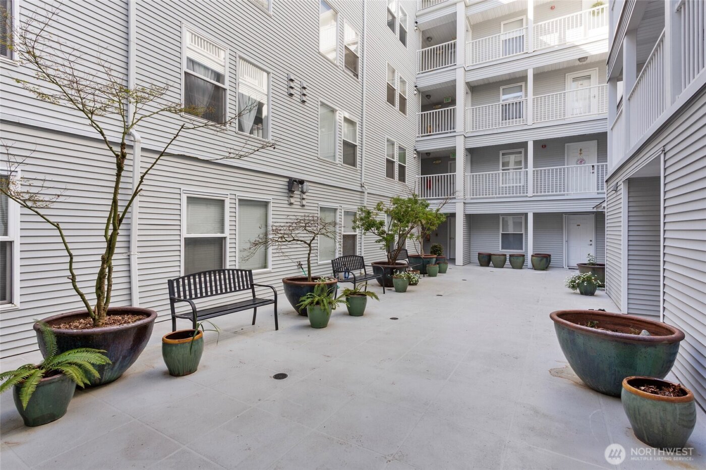 2522 Rucker Avenue #403, Everett, WA 98201