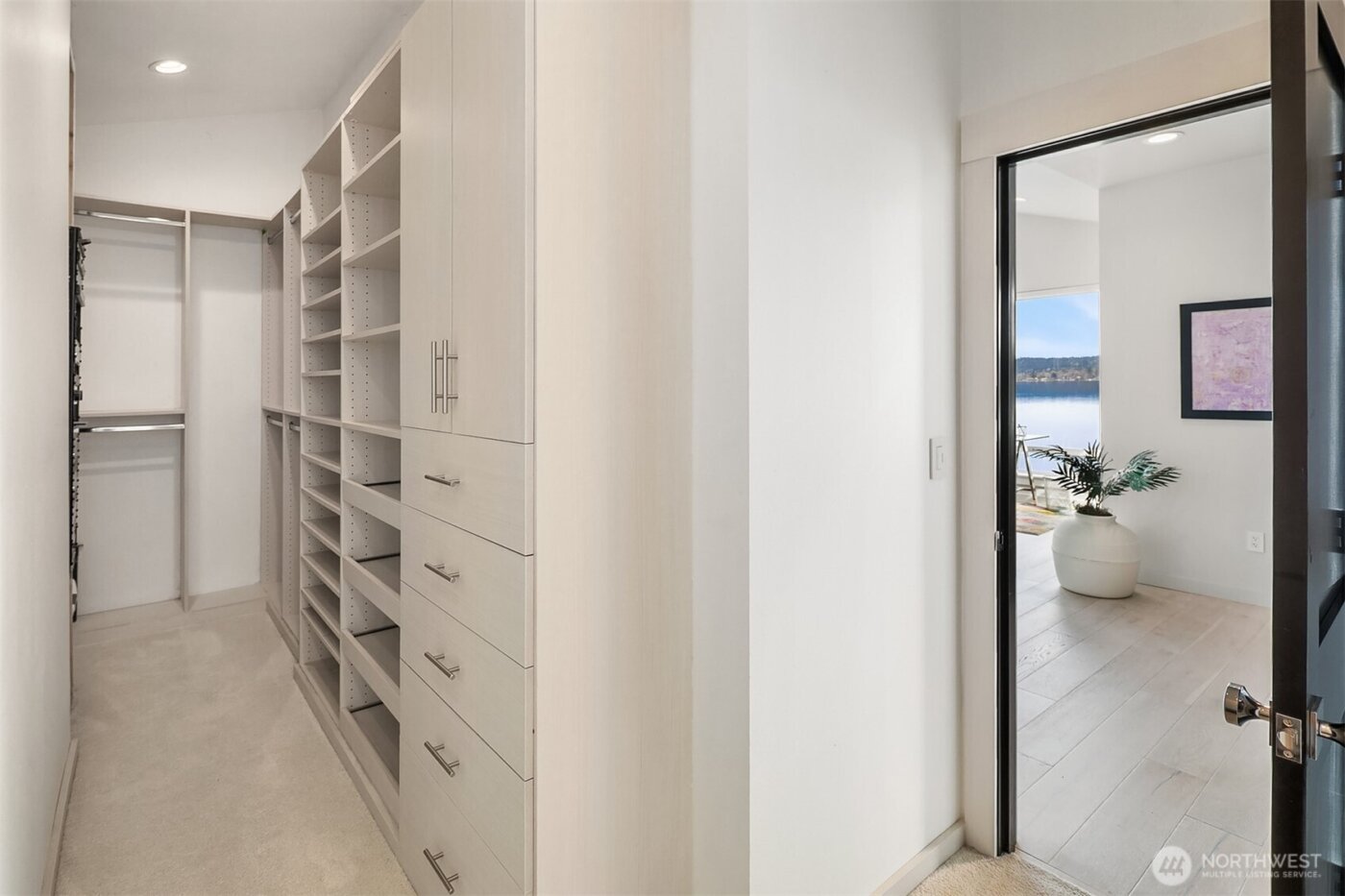 3828 W Lake Sammamish Parkway SE, Bellevue, WA 98008