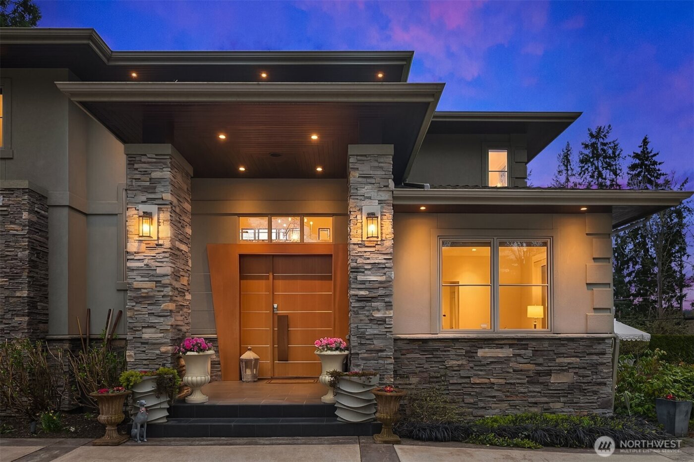 1018 E Lake Sammamish Parkway SE, Sammamish, WA 98075