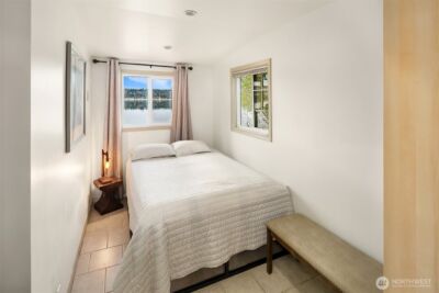 1018 E Lake Sammamish Parkway SE, Sammamish, WA 98075 - Photo 38