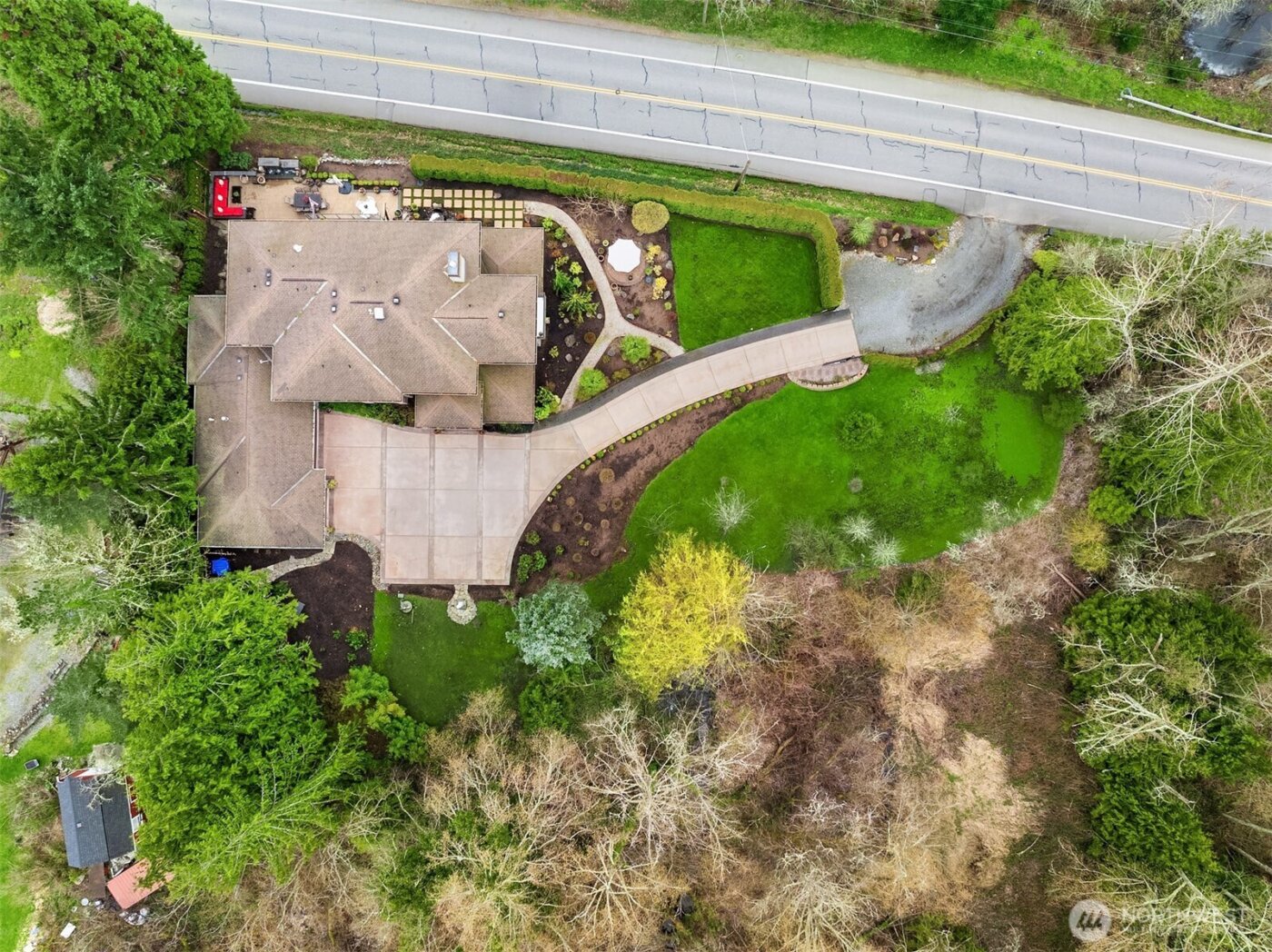 1018 E Lake Sammamish Parkway SE, Sammamish, WA 98075