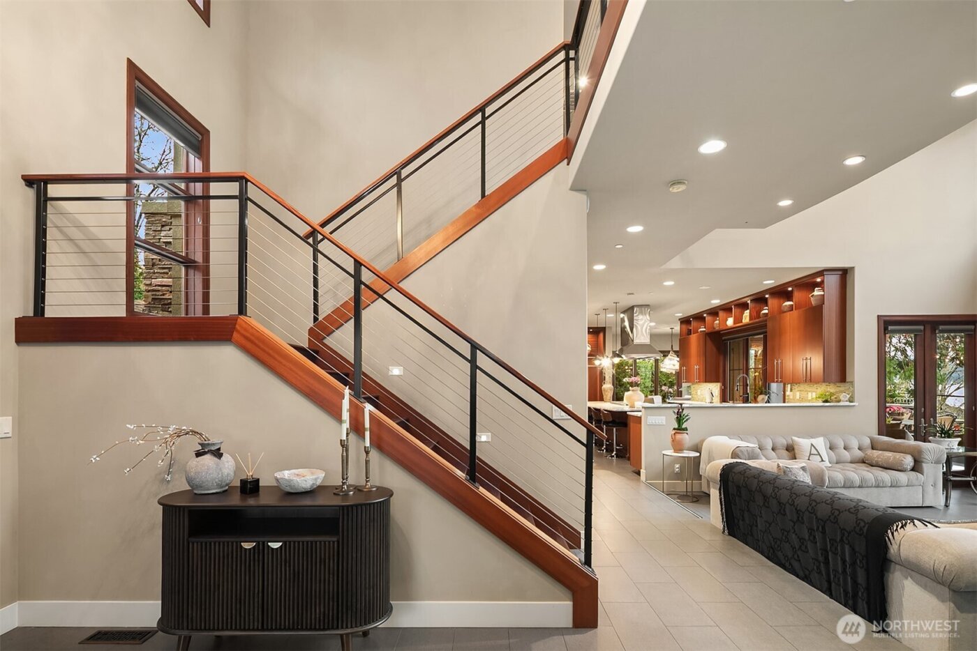 1018 E Lake Sammamish Parkway SE, Sammamish, WA 98075