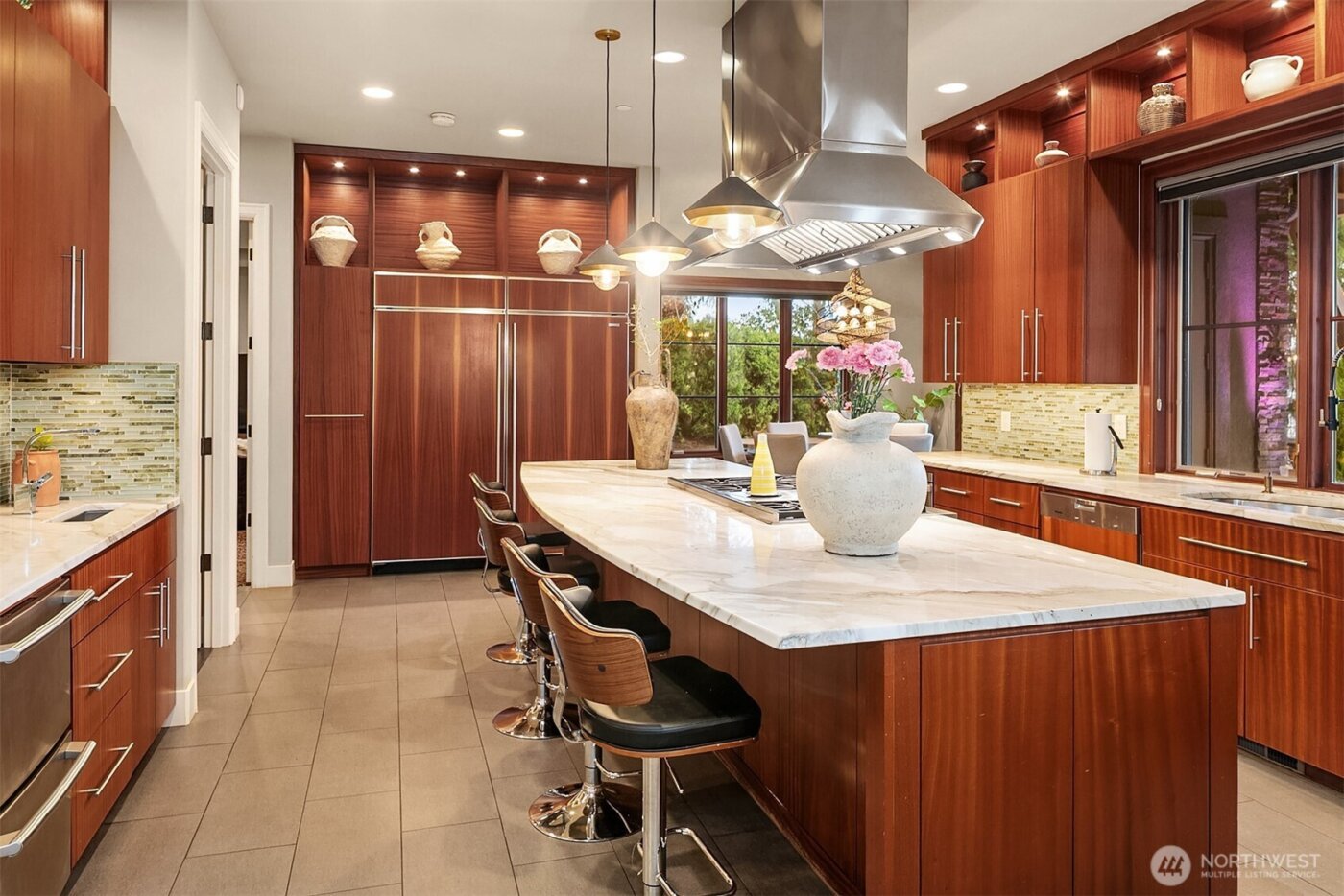 1018 E Lake Sammamish Parkway SE, Sammamish, WA 98075