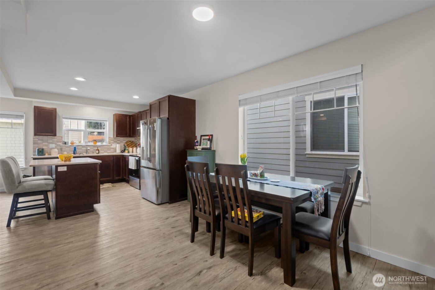 23224 Edmonds Way #107, Edmonds, WA 98026