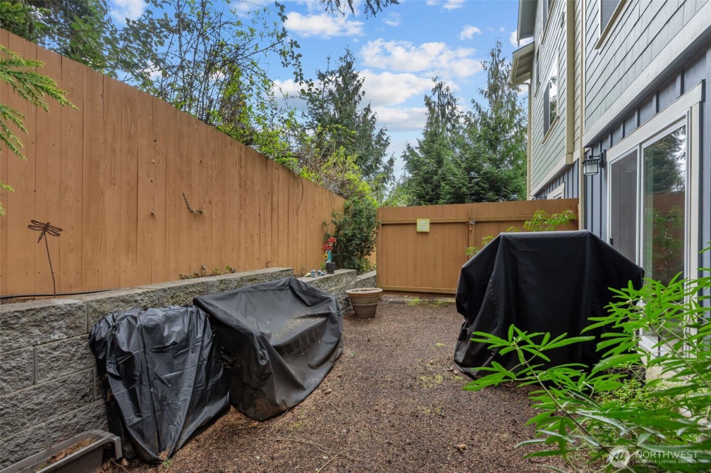 23224 Edmonds Way #107, Edmonds, WA 98026