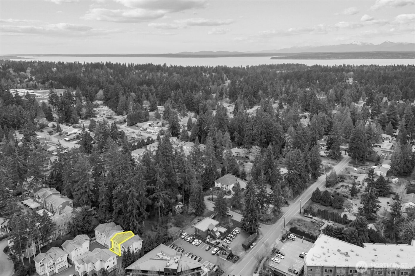 23224 Edmonds Way #107, Edmonds, WA 98026