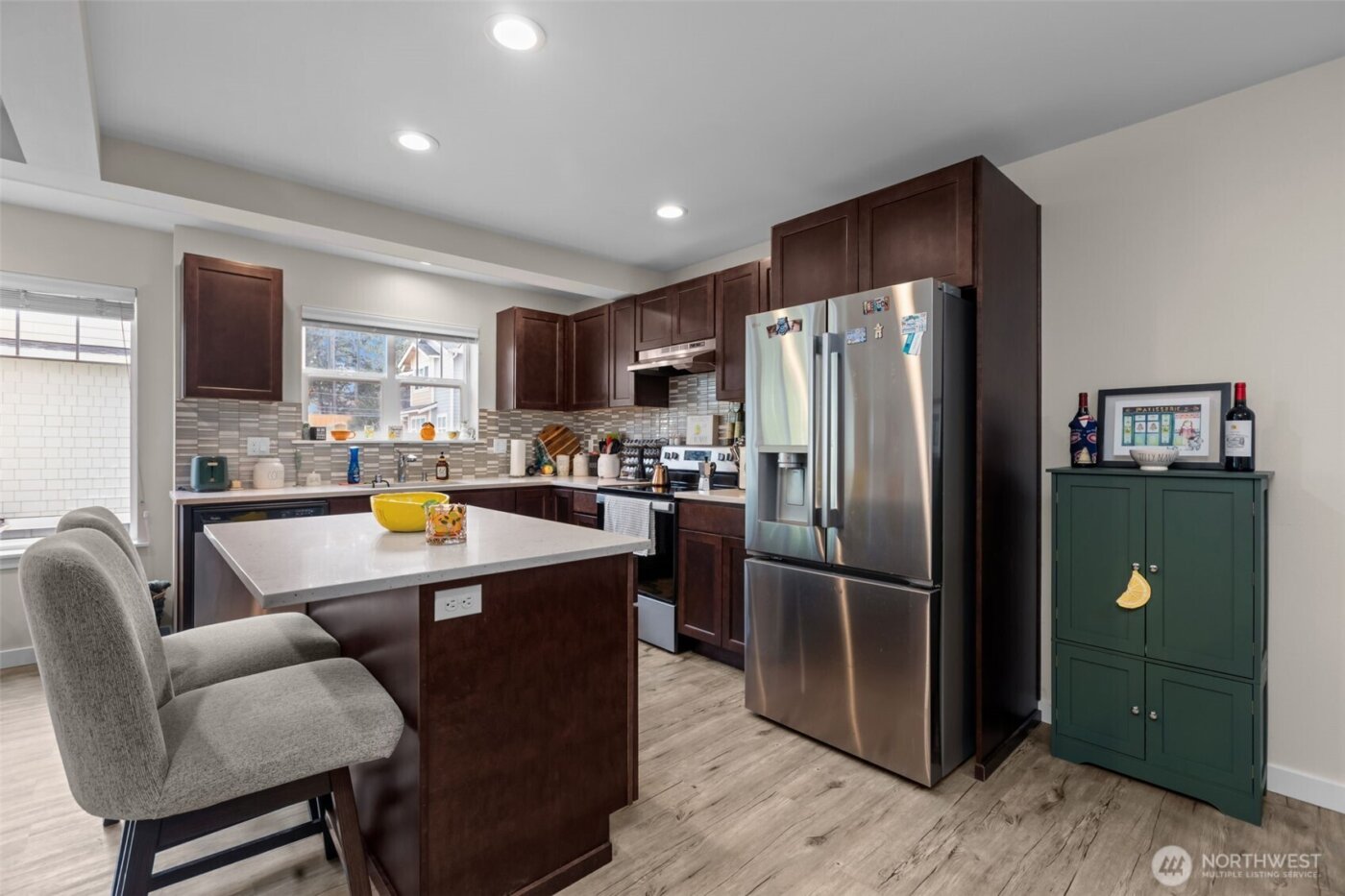 23224 Edmonds Way #107, Edmonds, WA 98026