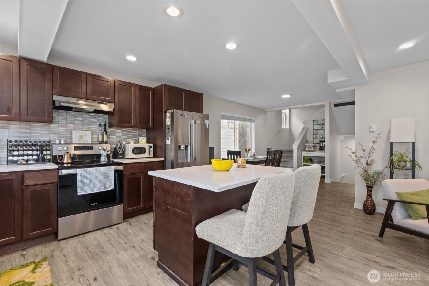 23224 Edmonds Way #107, Edmonds, WA 98026