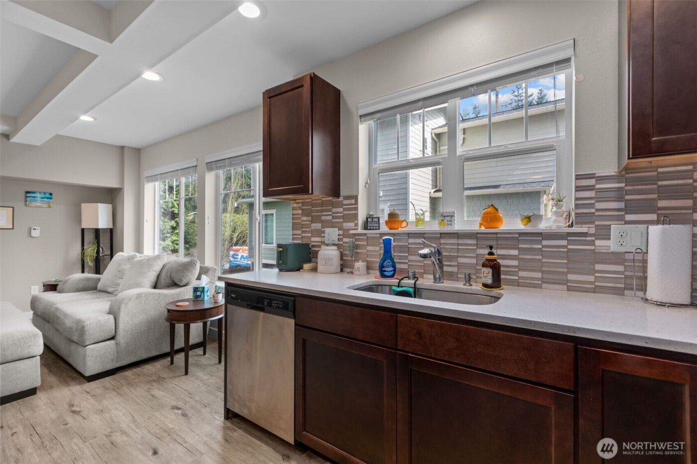 23224 Edmonds Way #107, Edmonds, WA 98026