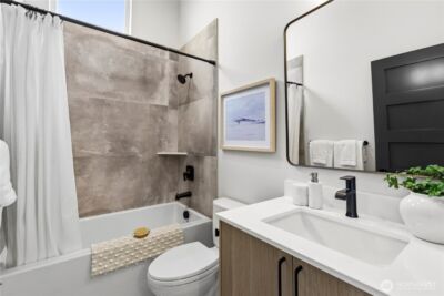 2560 30th Avenue W, Seattle, WA 98199 - Photo 18