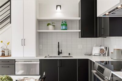 2560 30th Avenue W, Seattle, WA 98199 - Photo 6